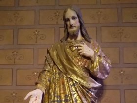 cathedrale aire sur ardour statue