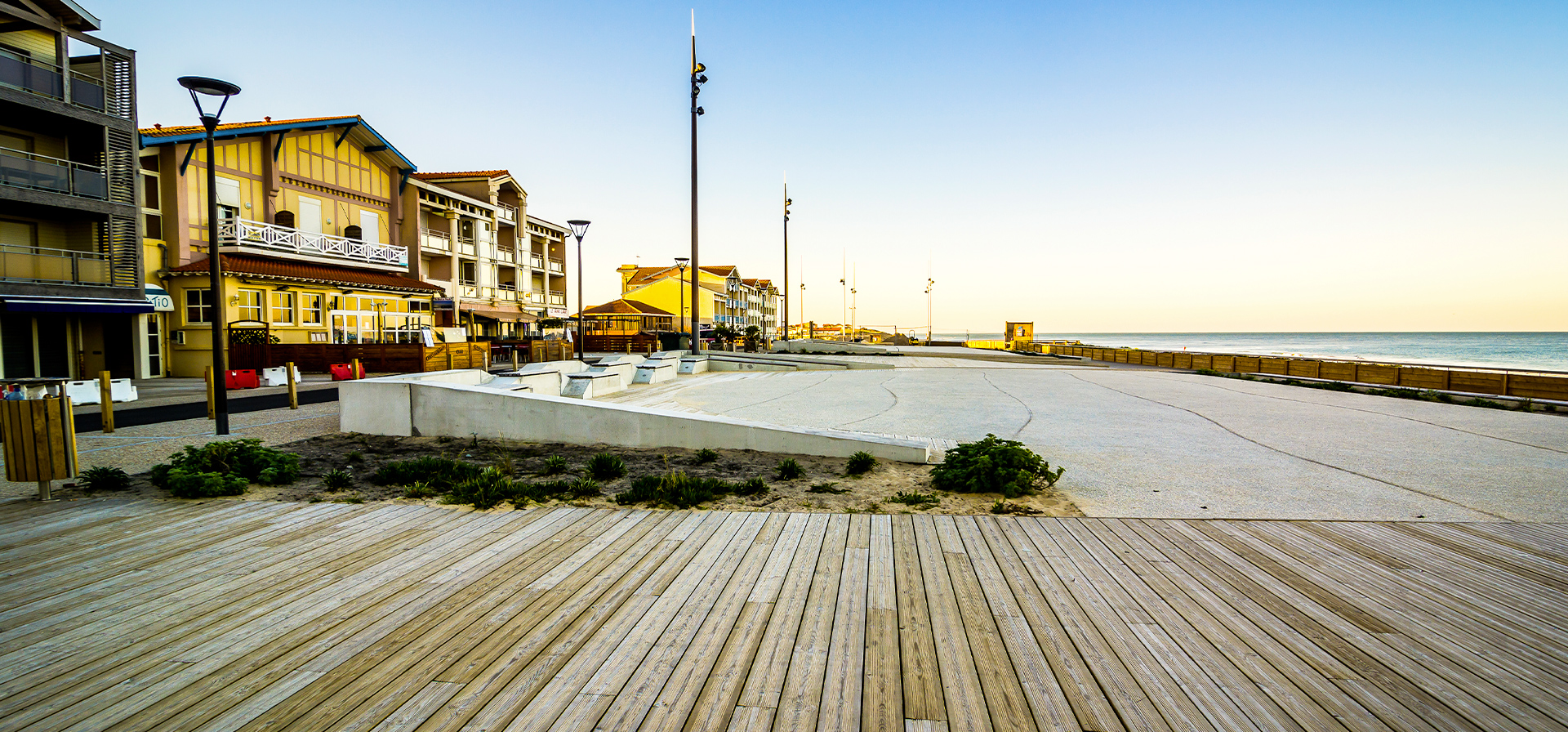 Front de mer de Mimizan-Plage face � l'oc�an