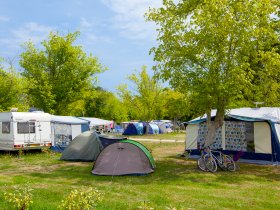 1370 blog page bloc element tente lac bleu