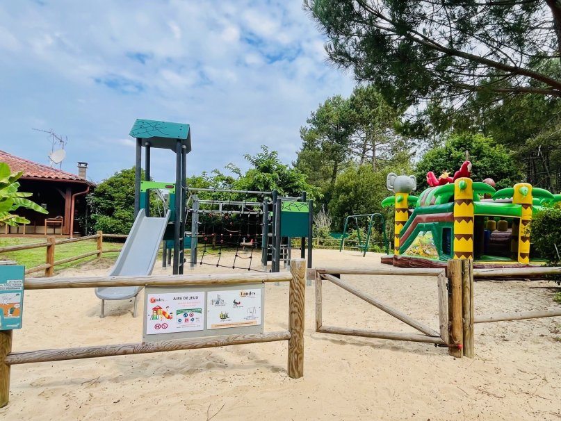 Aire de jeux du camping Landes Océanes